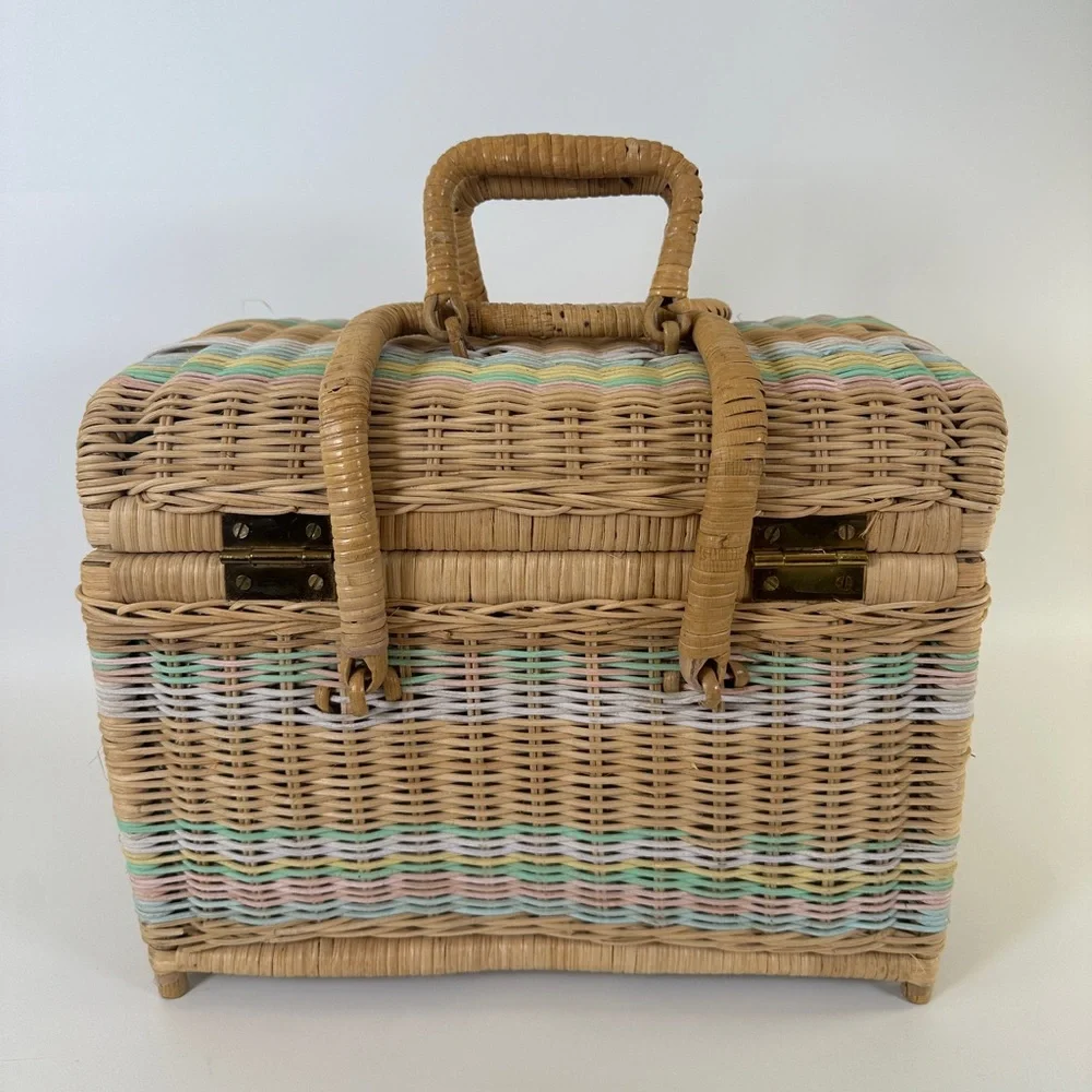 VTG‎ Rattan Pastel Rainbow Wicker Picnic Basket | boho eclectic handles storage
